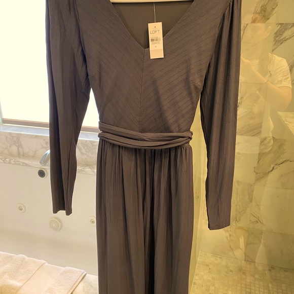 LOFT Long Sleeve Textured Midi Dress - Picture 3 of 4